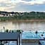 Chiangkhong Teak Garden Riverfront Hotel