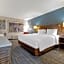 The Lux Hotel & Conference Center, an Ascend Collection Hotel