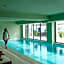 Lures Hotel