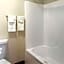 Quality Inn & Suites Metropolis I-24