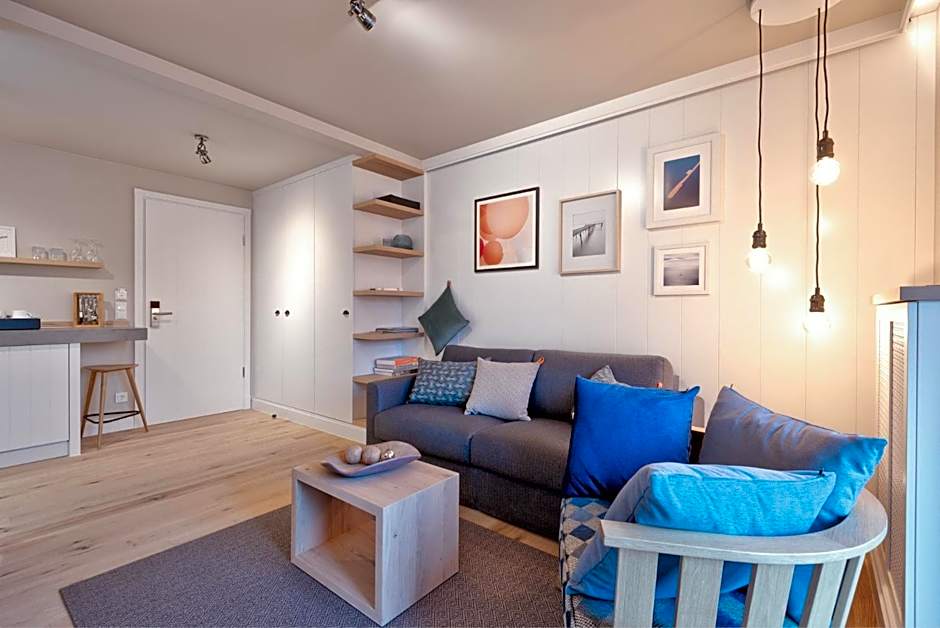 LOEV - VELA Hotels