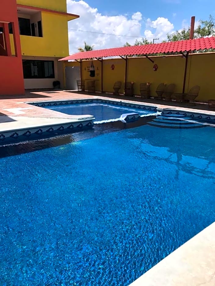 Hotel Sociedad y Maristas