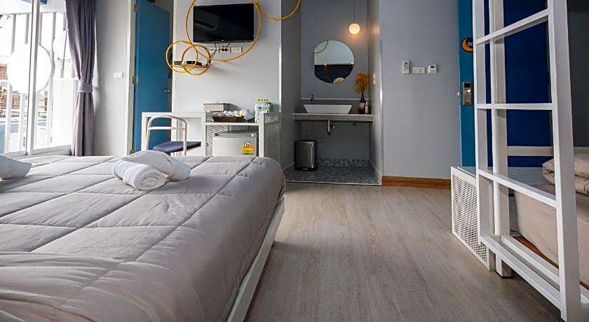 The Moon Hostel Huahin