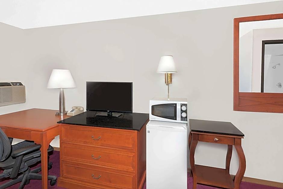 Super 8 by Wyndham Algona