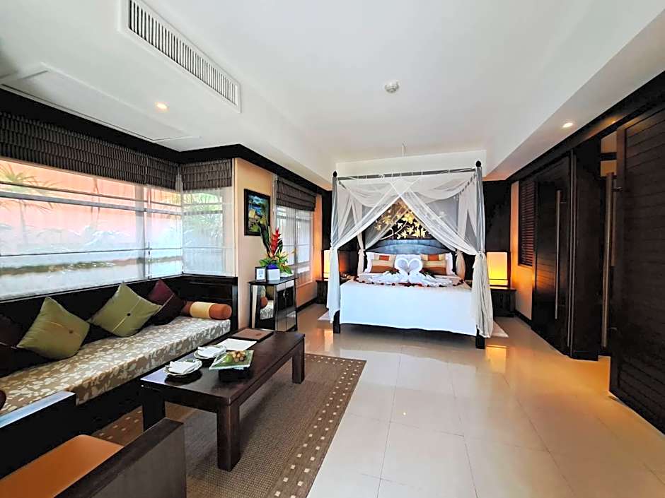 Photo 1 of 6 of Pool Villa, Beachfront