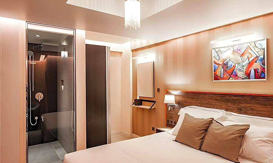 Amina Residency - Luxury Stay