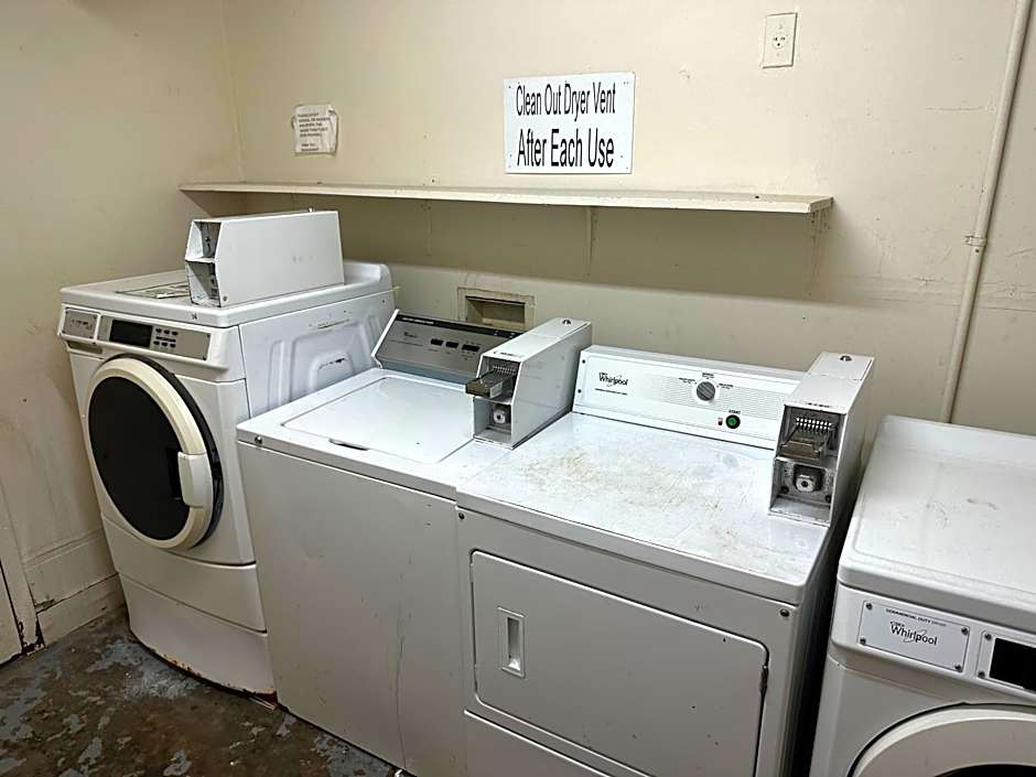 Daniel Boone Motor Inn
