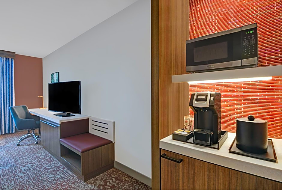 Hilton Garden Inn Madison Huntsville Airport