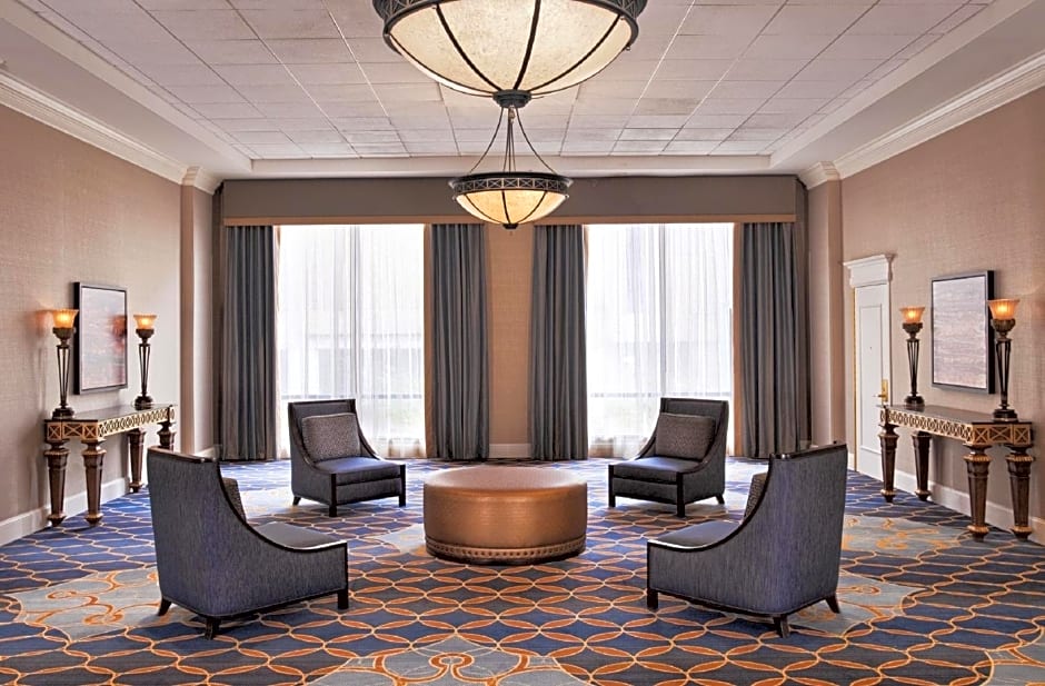 Sheraton Memphis Downtown Hotel