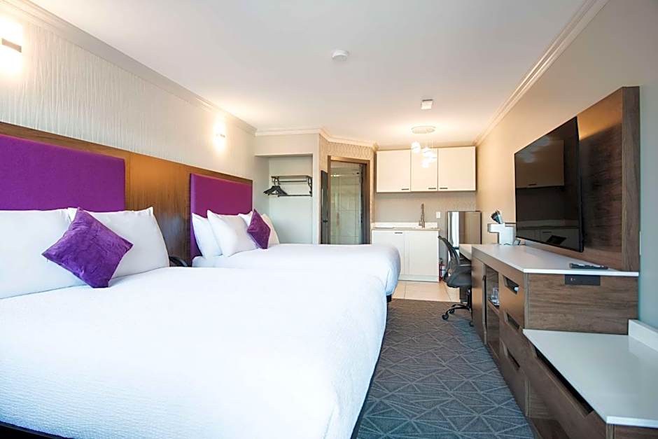 Coast Courtenay Hotel