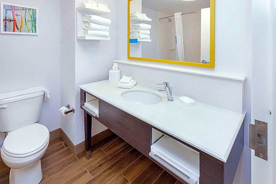 Hampton Inn By Hilton & Suites Morgantown / University Town Centre