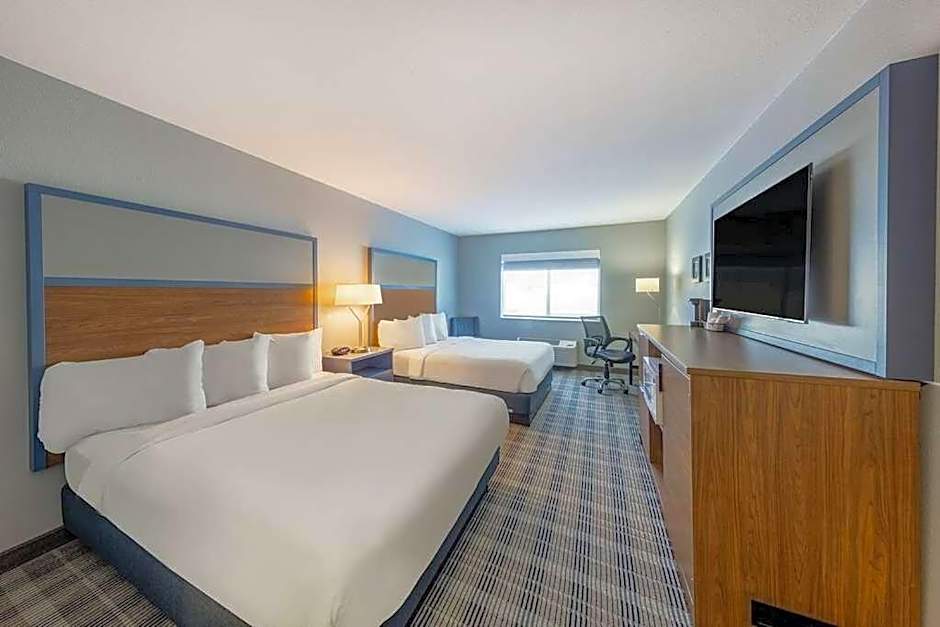 AmericInn by Wyndham Worthington