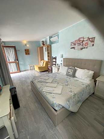 Double Room with Pool View