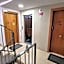 Attic,Terrace & BBQ, Airport 15 Min, Cruise-Port 30 min, Fácil enlace Metro Barcelona