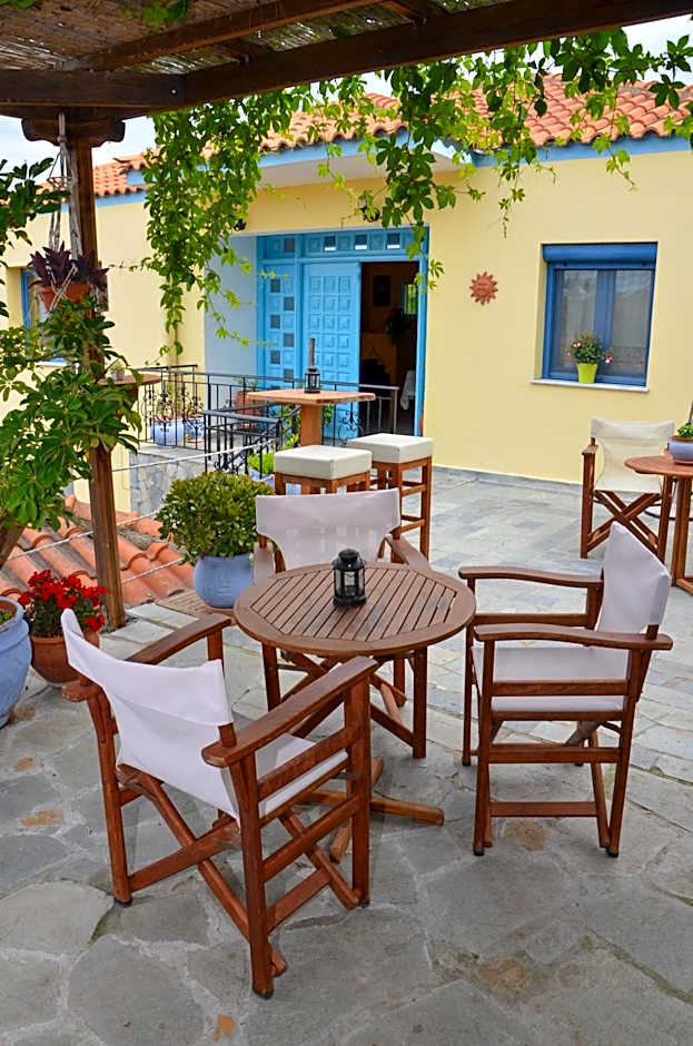 Hotel Dina - Ξενοδοχείο Ντινα