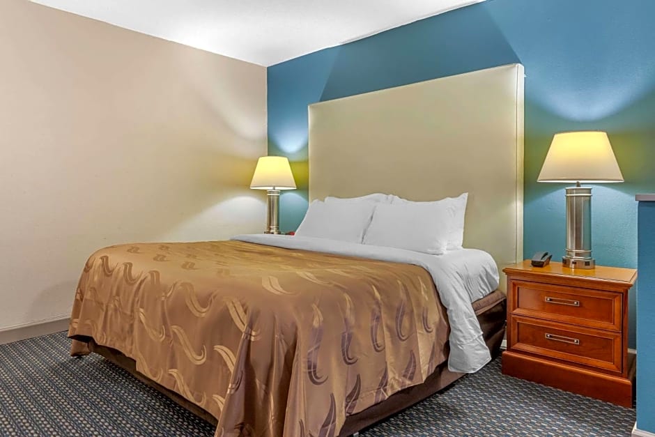 Quality Inn & Suites Apex-Holly Springs