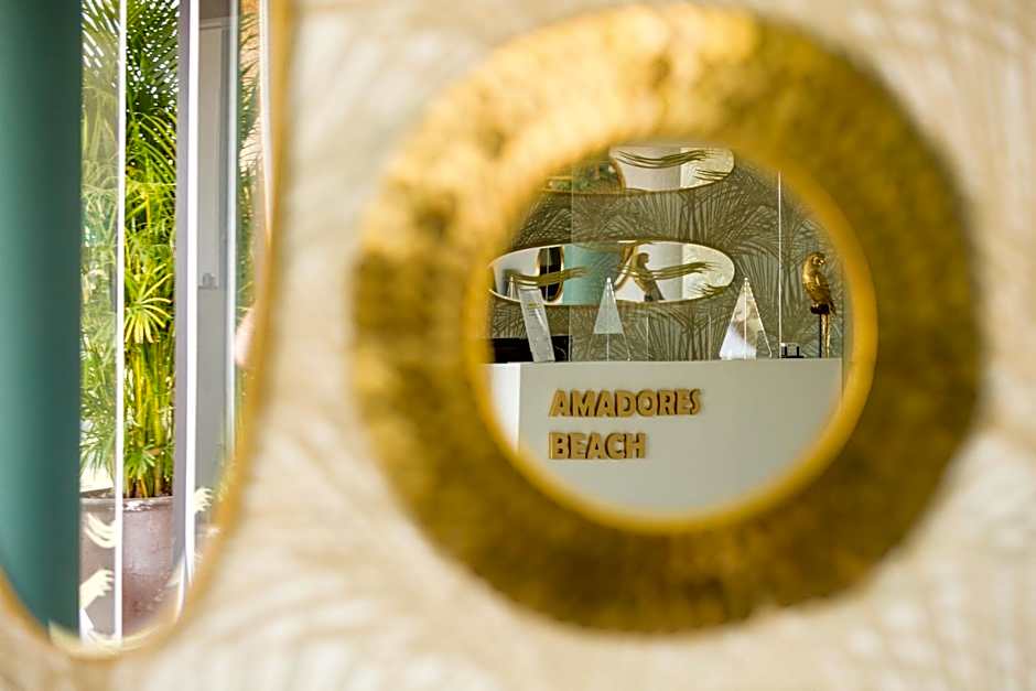 Amadores Beach Apartments