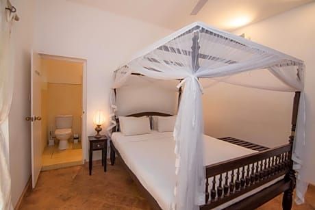 Superior Double Room with Courtyard 