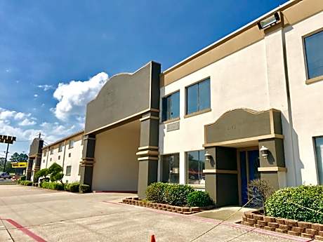 Knights Inn Longview