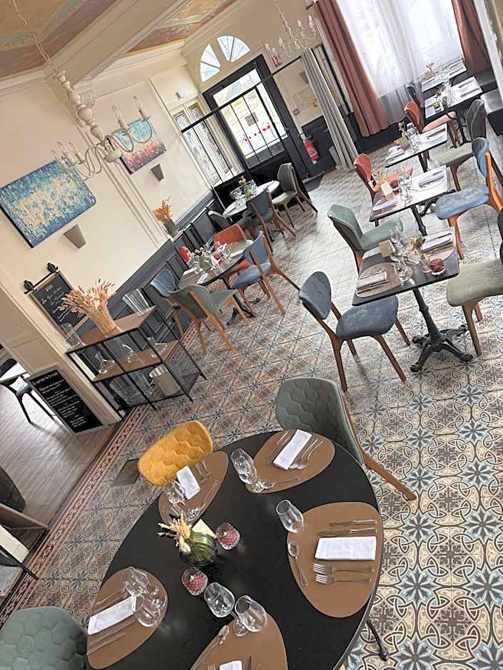Logis Le Grand Hotel