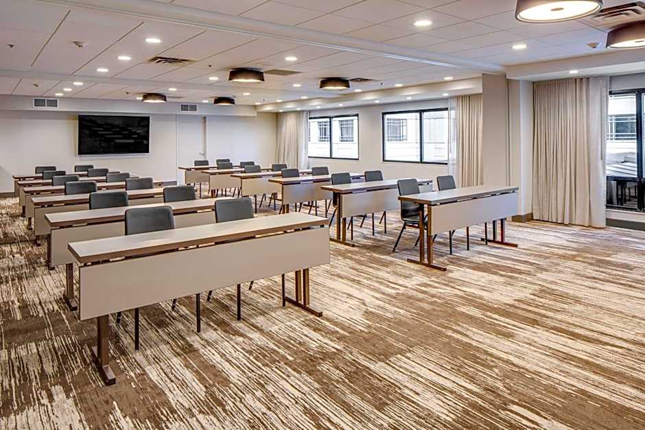 DoubleTree By Hilton Hotel Jersey City