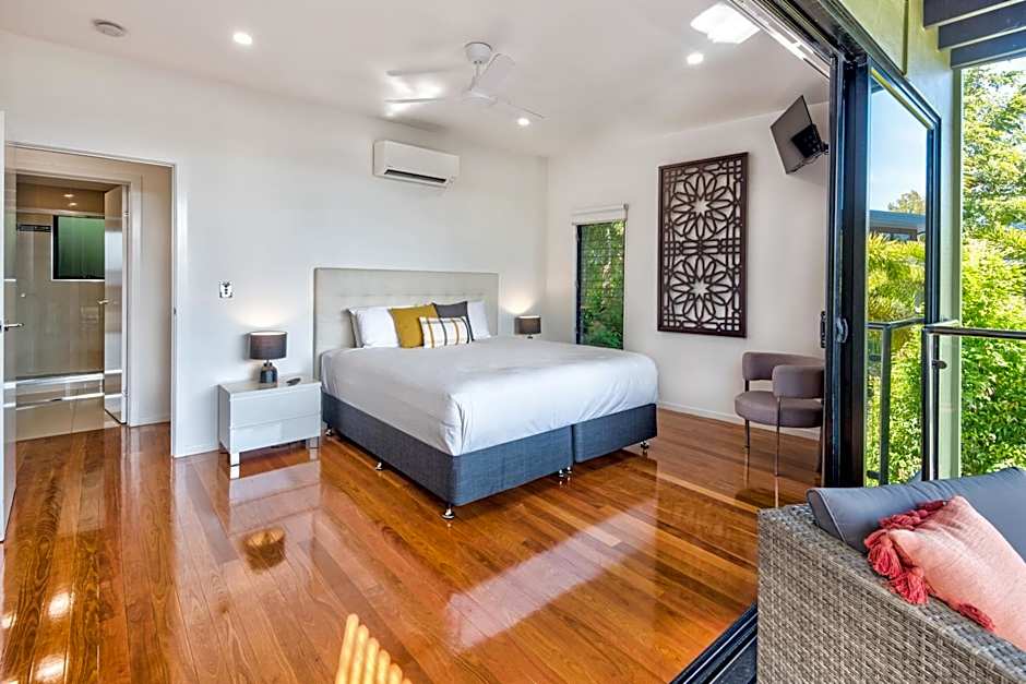 Pinnacle Apartments on Hamilton Island by HIHA