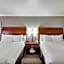 Best Western Plus Marina Shores Hotel
