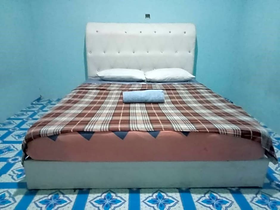 OYO HOME 90768 Flo Inn Motel