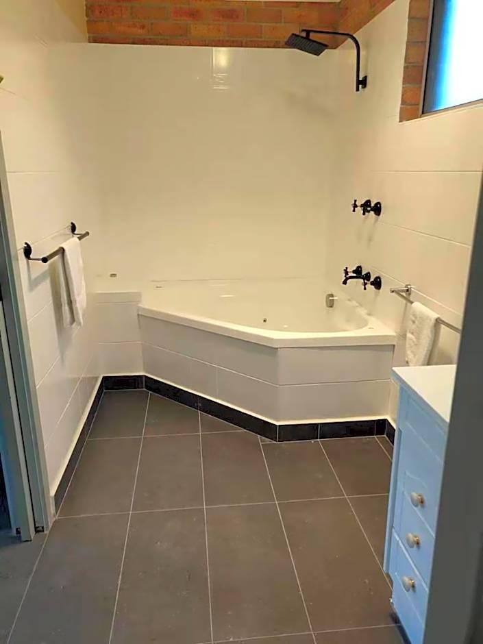 Coachman Motel and Holiday Units