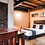 Capital O Hotel Villa Azura