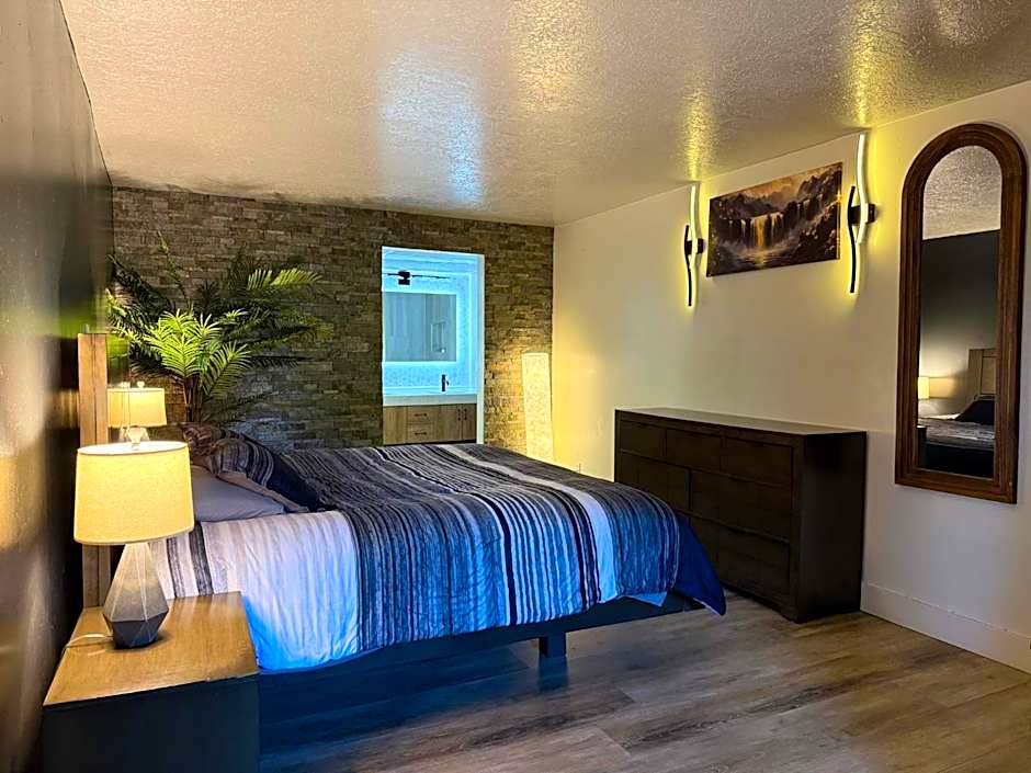 Photo 1 of 2 of Deluxe 1 King Bed Suite