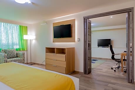 King Suite with Sofa Bed - Non-Smoking