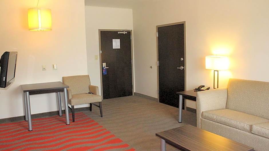 Photo 1 of 5 of 1 Bedroom 1 King Bed Suite