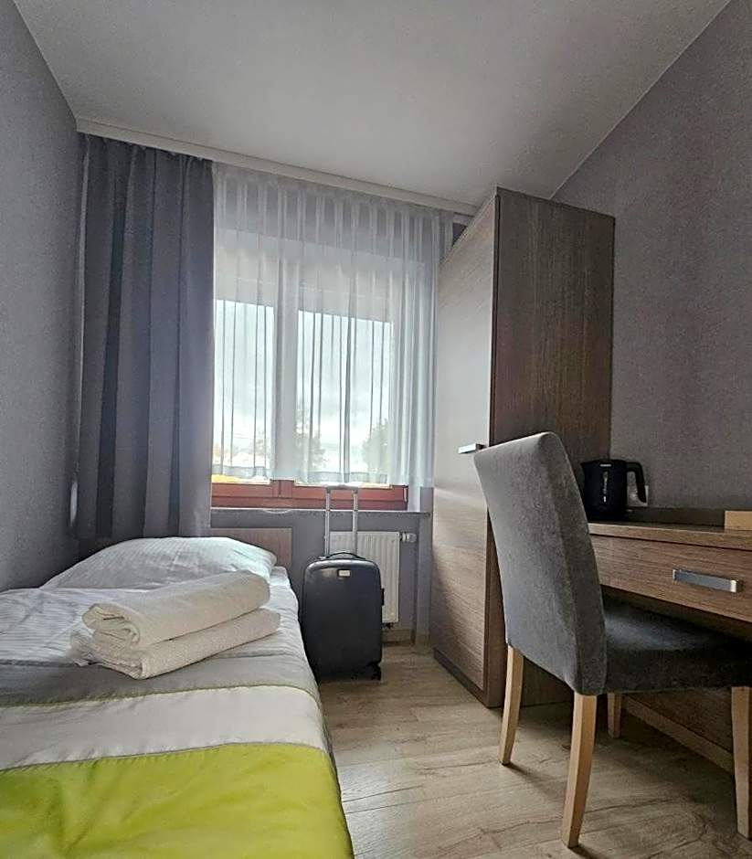 Restauracja i Noclegi Pod Kasztanami