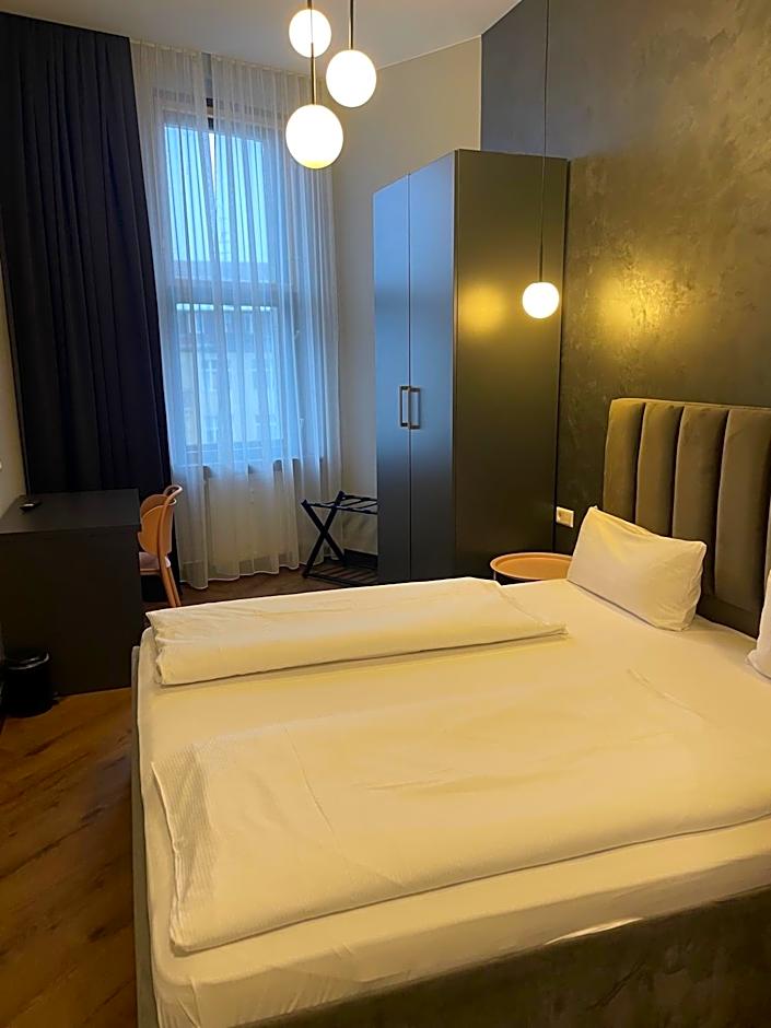 Motel Blue Messe