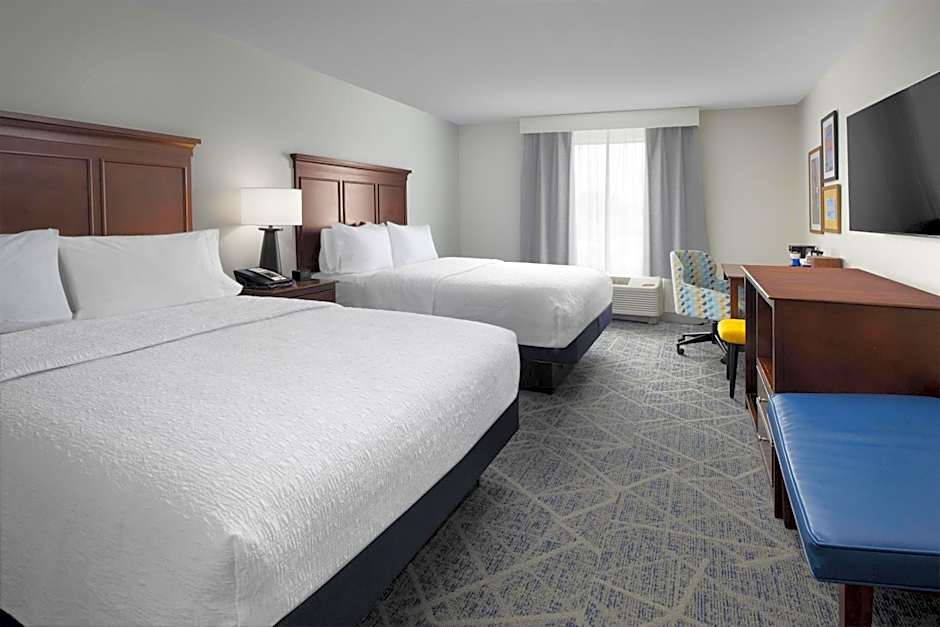 Hampton Inn By Hilton Magnolia