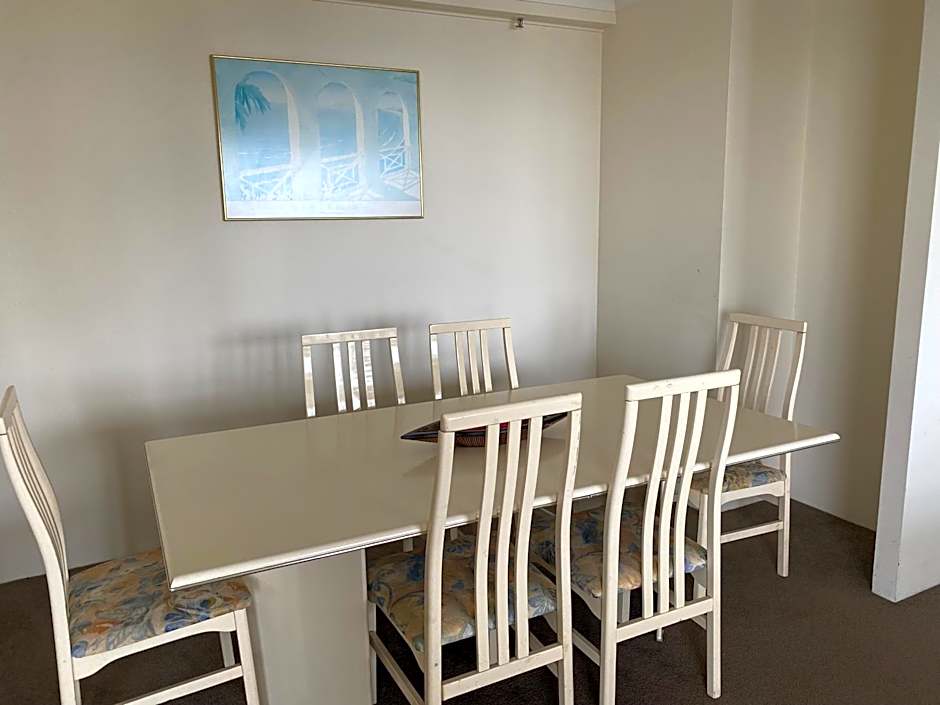 Contessa Holiday Apartments