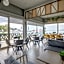 Avra Hotel