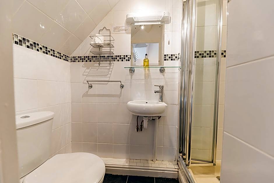 Rayrigg Villa Windermere (Room Only)