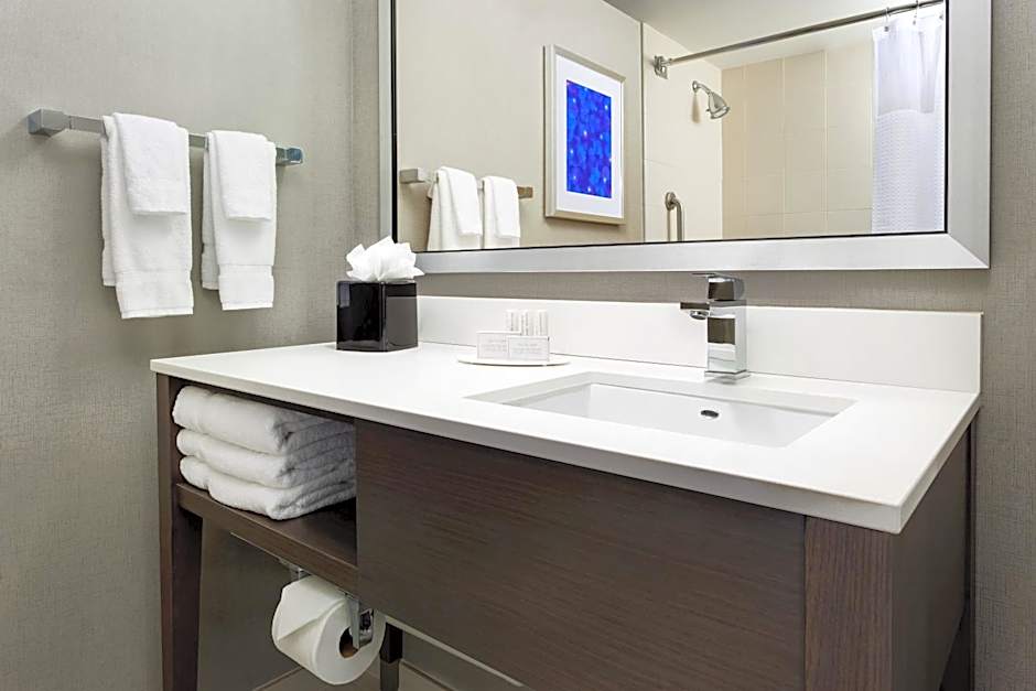 Courtyard by Marriott Boston Cambridge