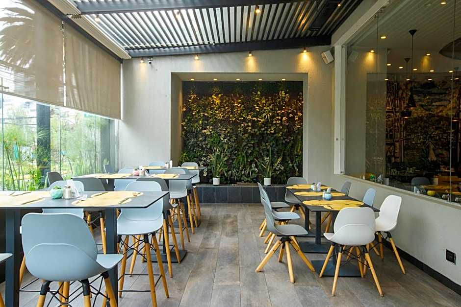 Ibis Quito
