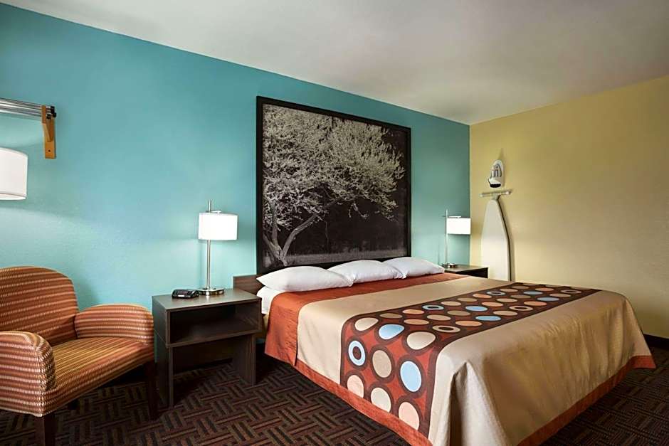 Super 8 by Wyndham Mt. Vernon