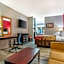Econo Lodge Inn & Suites Philadelphia MS