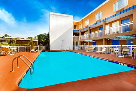 Baymont by Wyndham Savannah Midtown