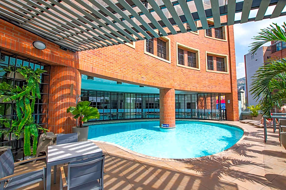 Hotel Dann Carlton Cali