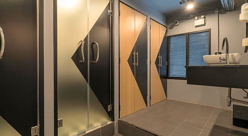 Sleep Box Patong Hostel