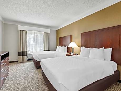 Two Queen Beds