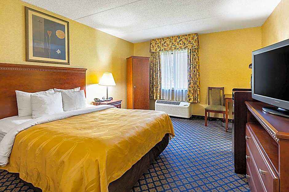 Quality Inn & Suites Coldwater