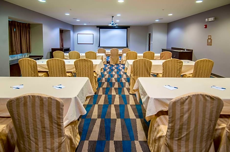 Microtel Inn & Suites by Wyndham Pearl River/Slidell