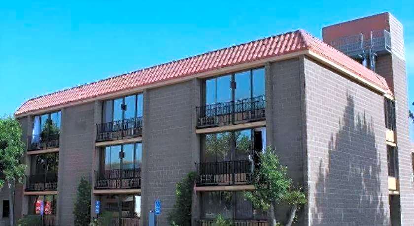 Alhambra Hotel